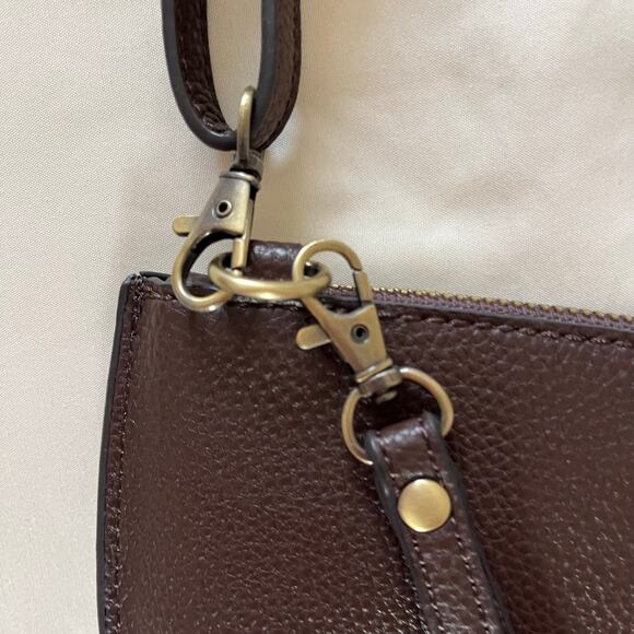 NWT Faux Leather Small Brown Crossbody Bag Travel Safety Secure Boho Minimalist - Picture 5 of 8